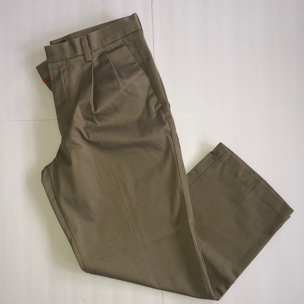 Men’s Dockers D3 - Picture 2 of 8